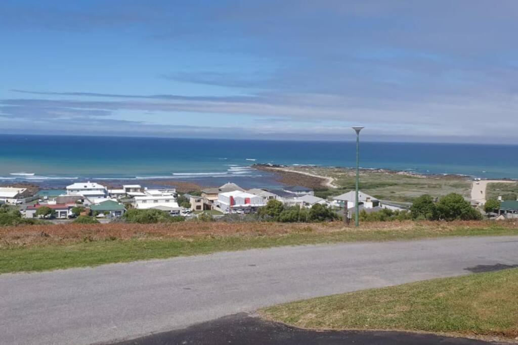 Agulhas Heights Self-Catering Cottages Exterior photo