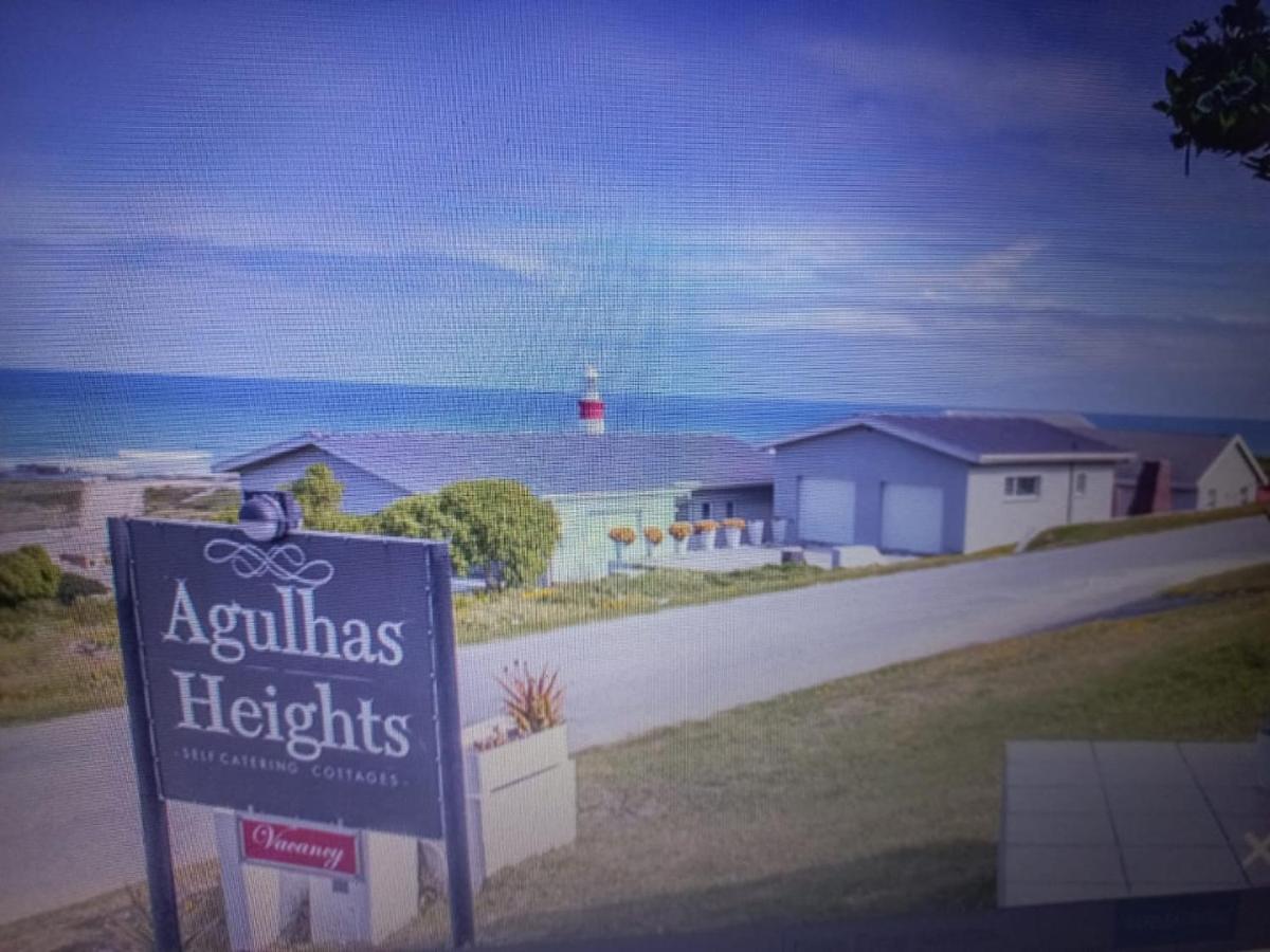 Agulhas Heights Self-Catering Cottages Exterior photo