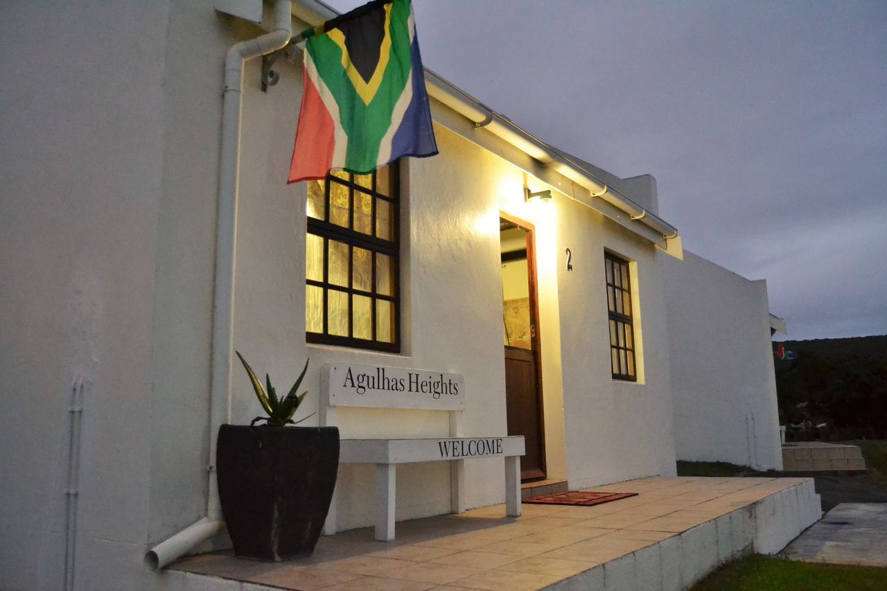 Agulhas Heights Self-Catering Cottages Exterior photo