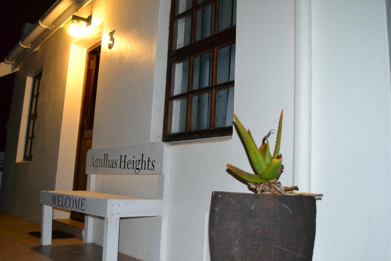Agulhas Heights Self-Catering Cottages Exterior photo